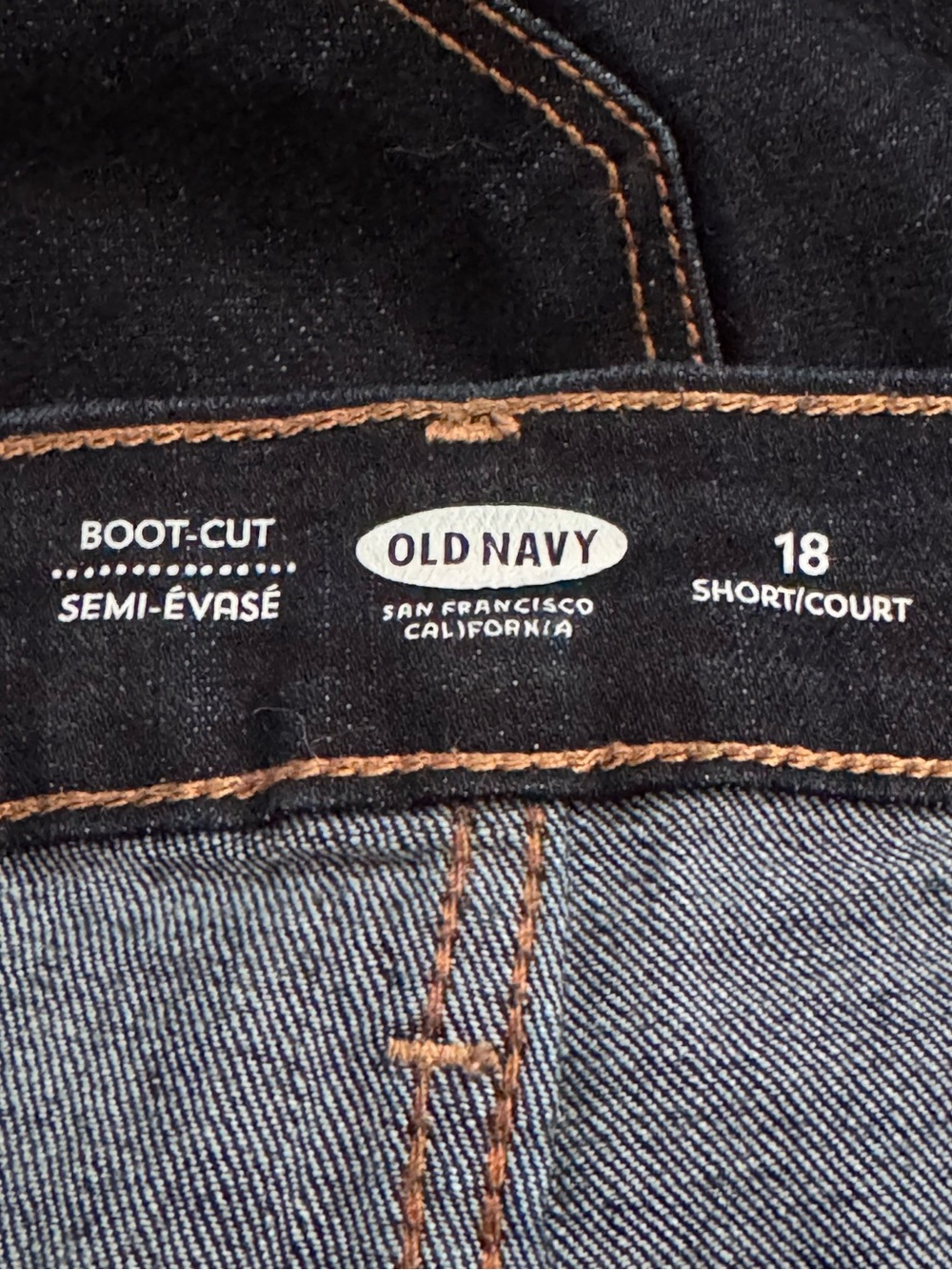 Old Navy Women's Straight Leg Jeans - Dark Indigo - Picture 3 of 3